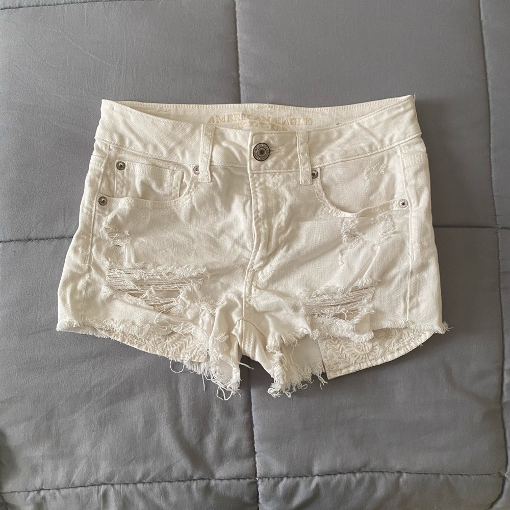 American Eagle White Shorts Size 2